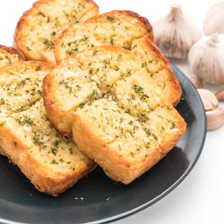 Garlic Bread: A Tasty Italian Appetizer